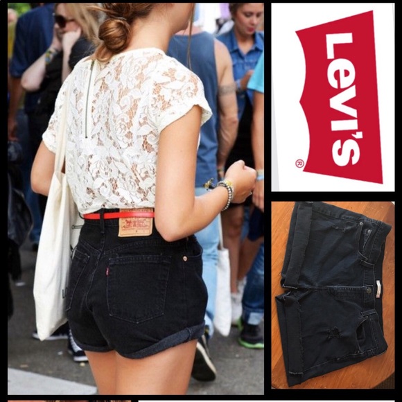 Levi's Pants - ⬇️✂️💰 Levi’s Cut off Shorts